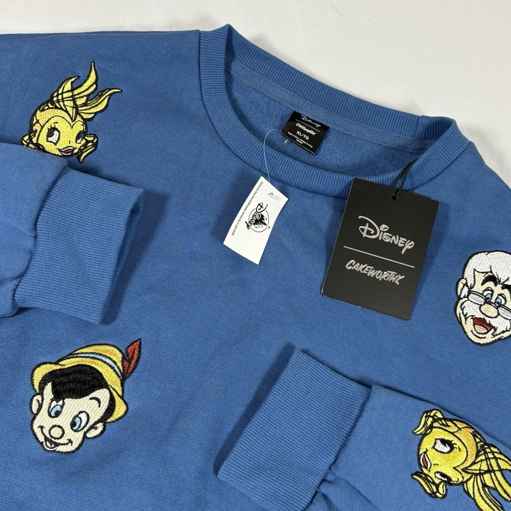 New Cakeworthy Disney Pinocchio Blue Crewneck Sweatshirt Adult Size‎ XL NWT